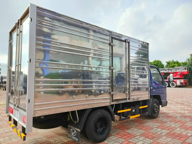 thung-kin-inox-xe-do-thanh-iz250