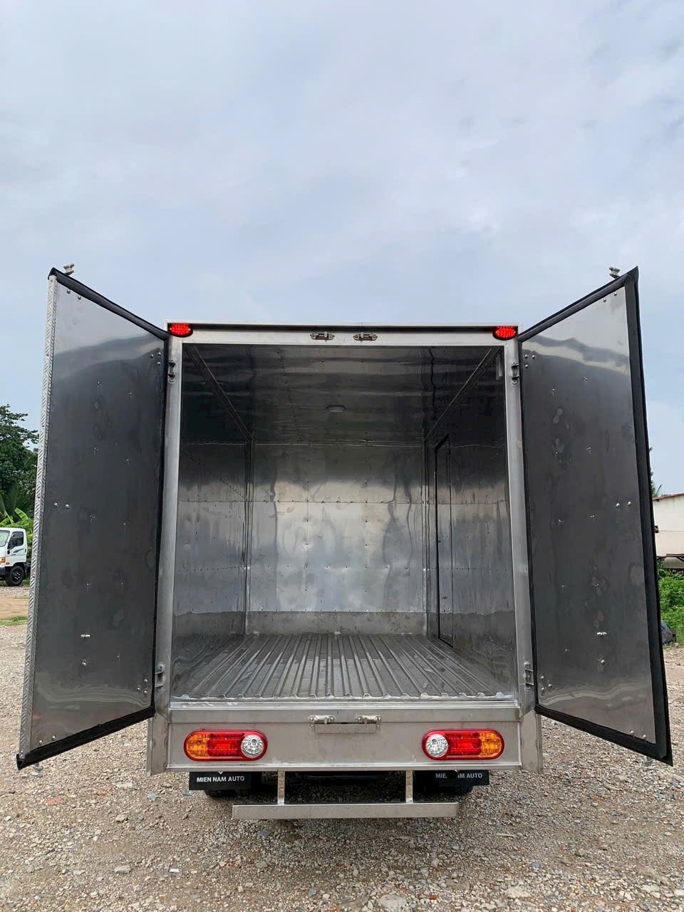 hyundai h150 thùng kín hyundai h150 thùng kín