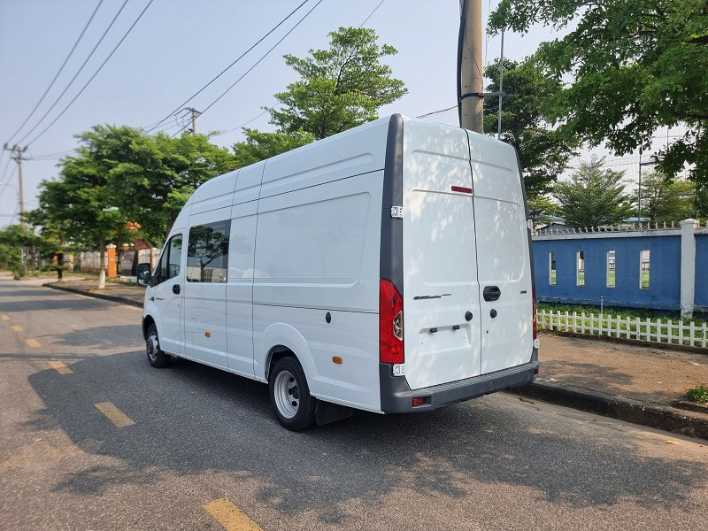 Xe-gaz-Van-6-cho-10