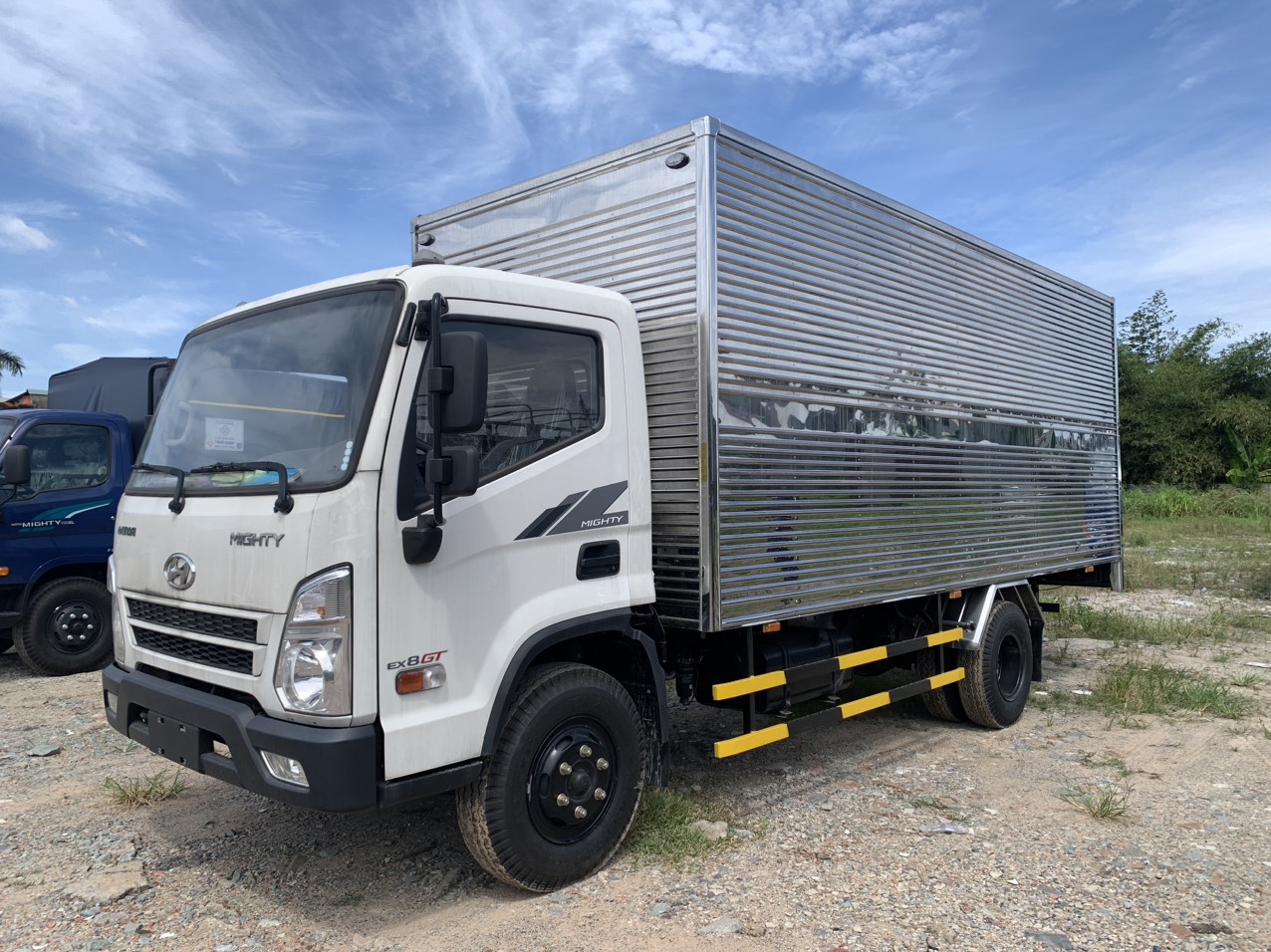 hyundai ex8 gts2 thùng bạt