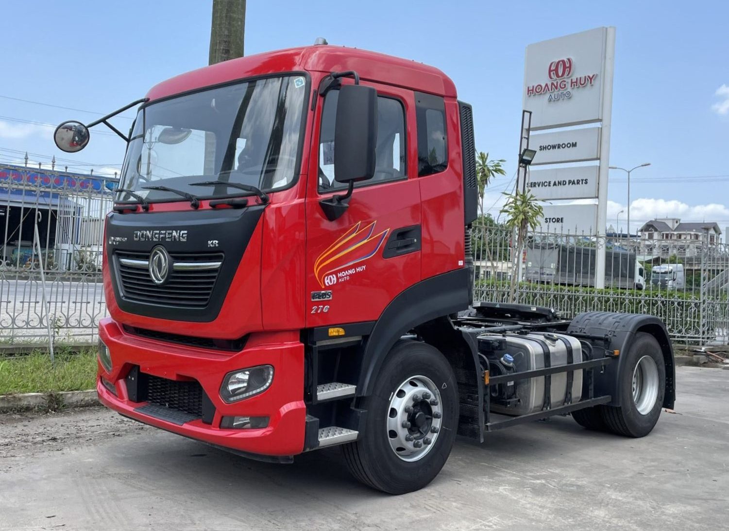đầu kéo 2 chân dongfeng kr270 plus