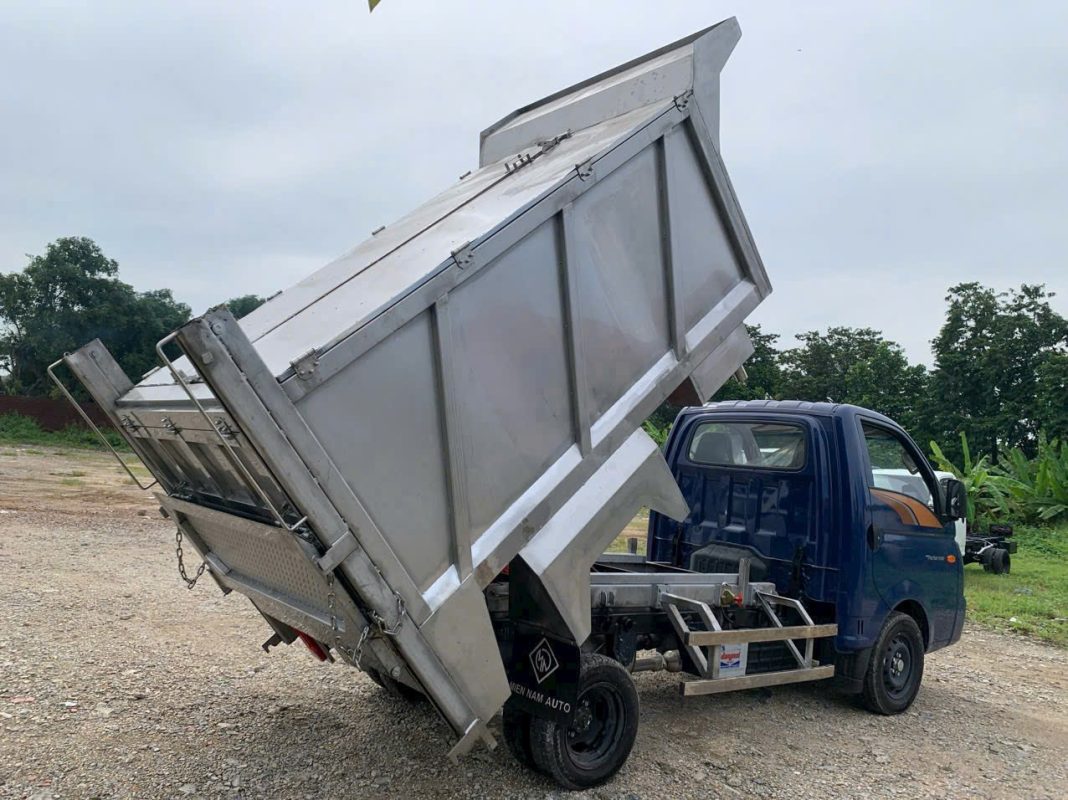 hyundai h150 chở rác 5 khối