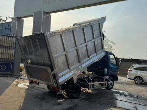 hyundai n250 e5 chở rác 8 khối
