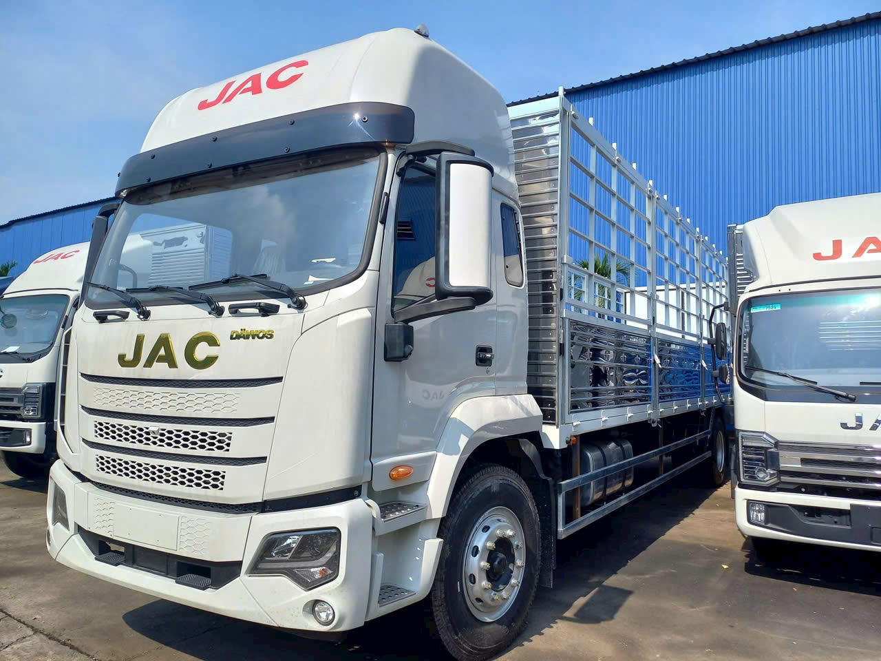 jac dawos 8 tấn thùng mui bạt dài 10 mét