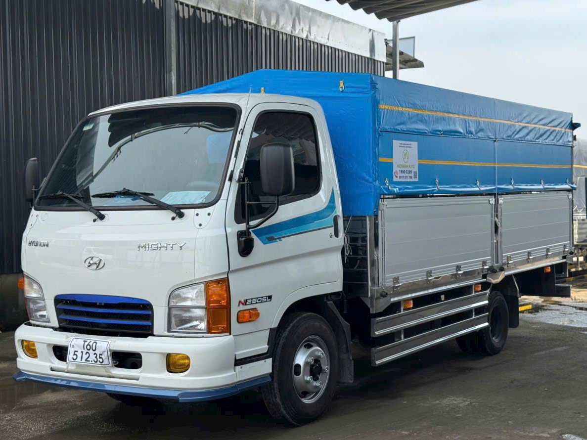 hyundai new mighty n250sl e5 thùng bạt