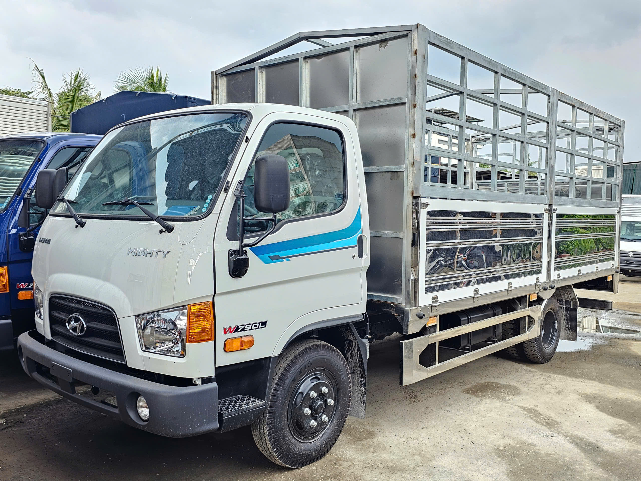 hyundai mighty w750/w750l e5 thùng bạt